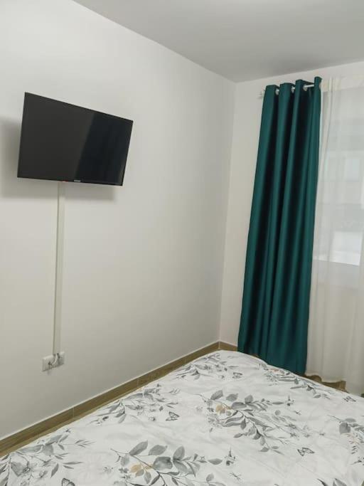 Cozyapartment14 Rosu Экстерьер фото