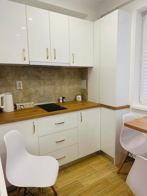 Cozyapartment14 Rosu Экстерьер фото